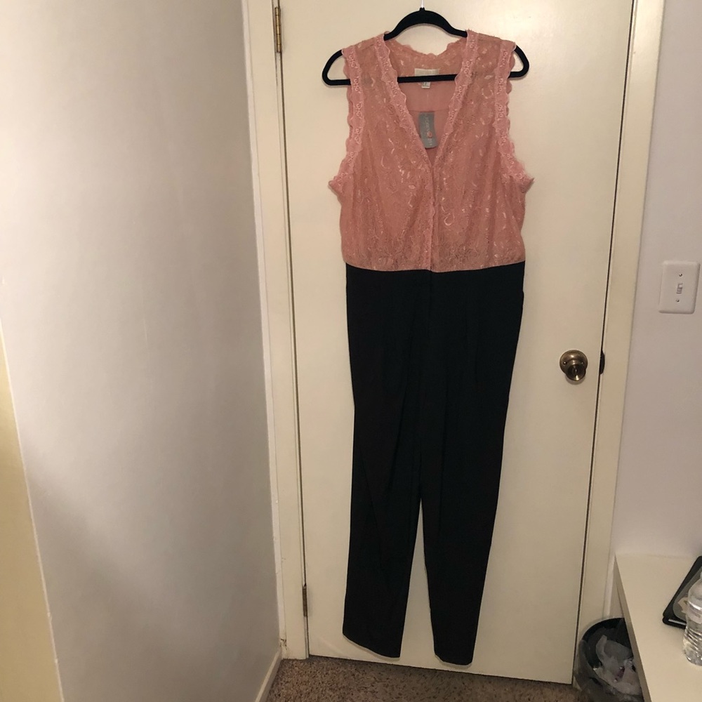 Forever 21+ Pink and Black Jumpsuit NWT 🔴